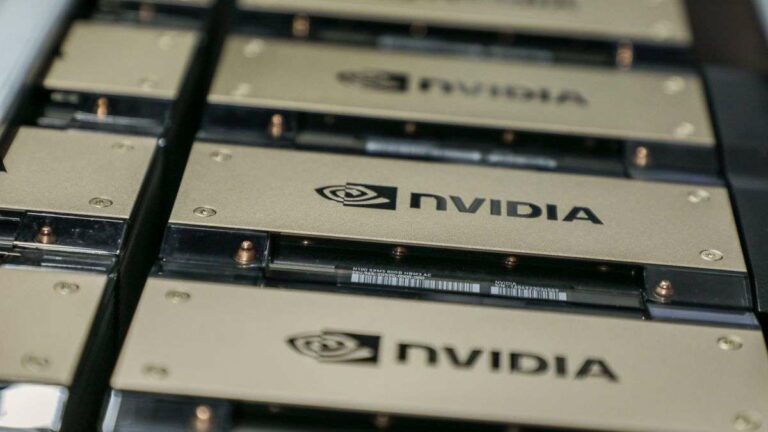 Un superordinateur Nvidia optimise le DLSS en continu depuis six ans, 24/7, 365 jours par an