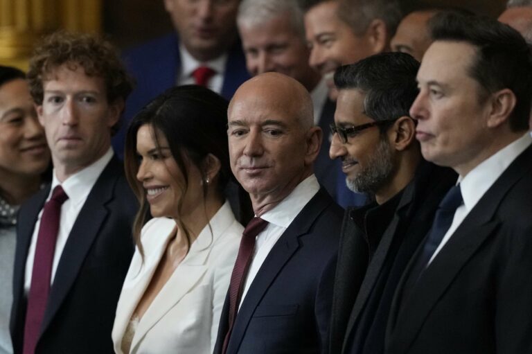 Joe Rogan, Mark Zuckerberg, Jeff Bezos : Les géants de la tech réunis pour une inauguration prestigieuse