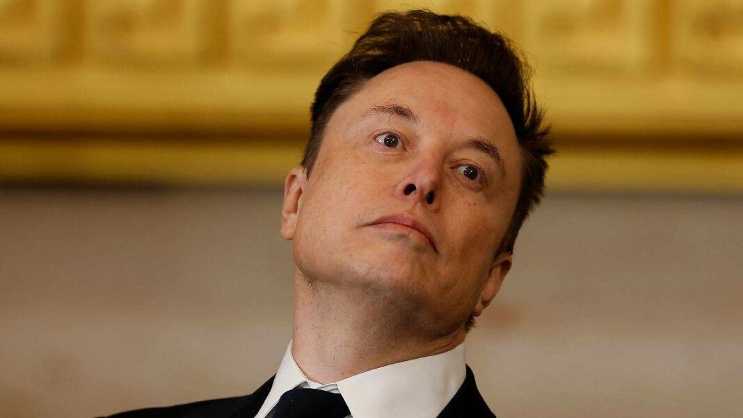 Musk critique le projet 