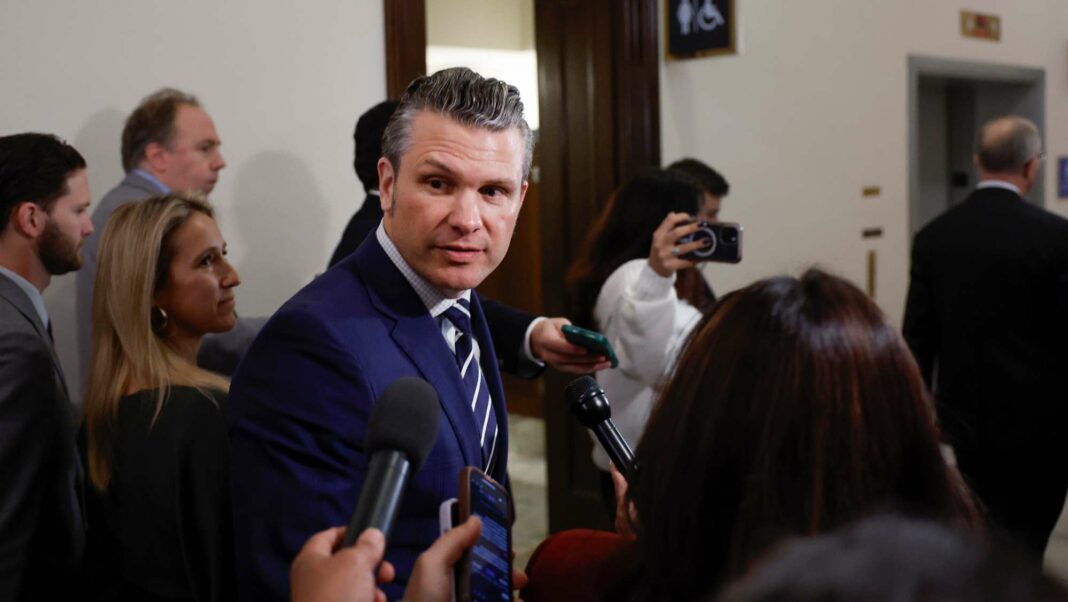 Pete Hegseth nommé secrétaire à la Défense de Trump après un vote crucial