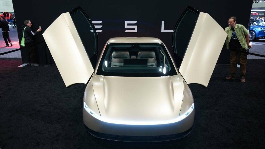 Tesla prévoit le lancement de son Robotaxi d'ici cinq à six mois, selon Elon Musk - n-tv.de