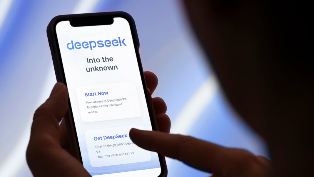 Comparaison entre ChatGPT et DeepSeek : Quel est le meilleur outil d'IA ?