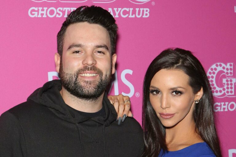 Scheana Shay révèle pourquoi elle a choisi de conserver le nom de famille de son ancien époux.