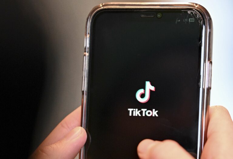 TikTok de retour sur Apple et Google : le bannissement est-il levé ?