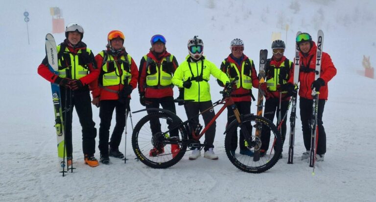 Bike-Profi remporte la victoire sur la plus longue piste noire des Alpes