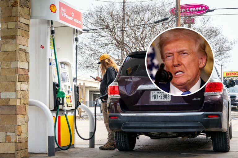 Donald Trump appelle à des mesures pour freiner l'augmentation des prix du carburant.