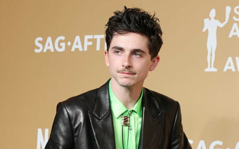 Les SAG Awards lancent la compétition pour les Oscars, avec Timothée Chalamet et 'Conclave' en tête d'une saison des récompenses exceptionnelle.