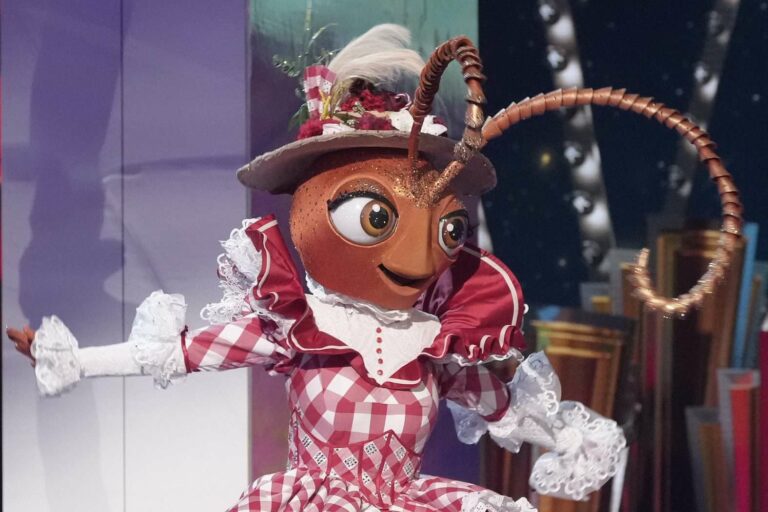 L'identité de l'Ant dévoilée dans 'The Masked Singer' : découvrez qui se cache derrière le costume.