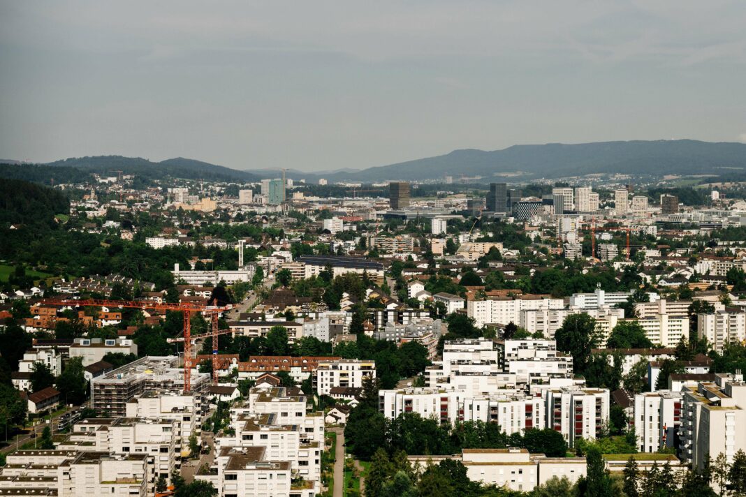 Rareté des appartements en Suisse : les raisons derrière ce phénomène dans plusieurs régions