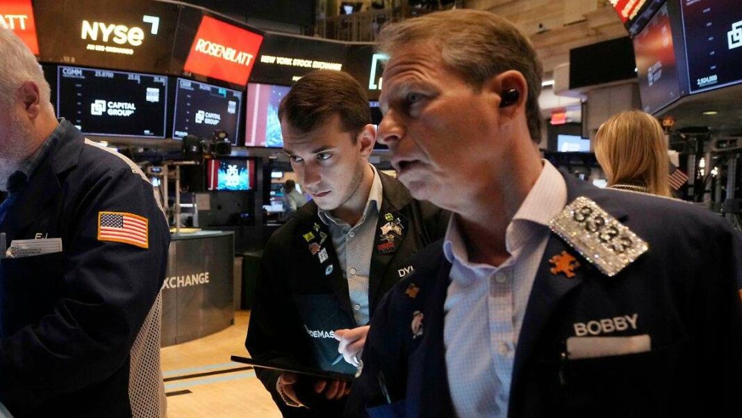 Trump inquiète les investisseurs : Wall Street tremble face à la menace d'une guerre commerciale