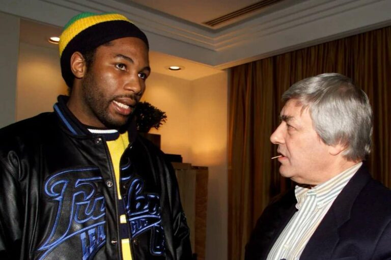 Lennox Lewis : Colin Hart, un défenseur de la vérité qui a d'abord douté de moi, mais j'ai transformé ce scepticisme en succès.